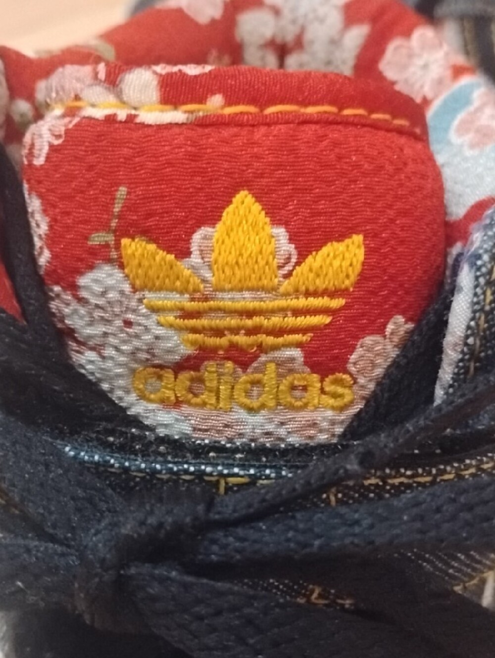 *Rare* Adidas Materials Of The World Japan - Original - Picture 2 of 11